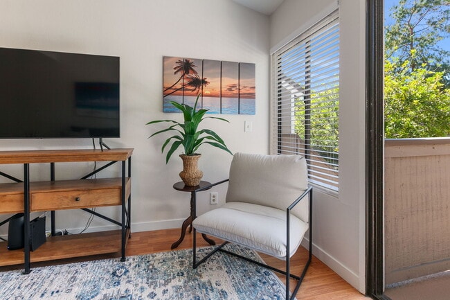 Building Photo - 1075 Shadowridge Dr