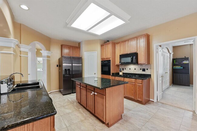 Building Photo - 4426 Park Bend Dr