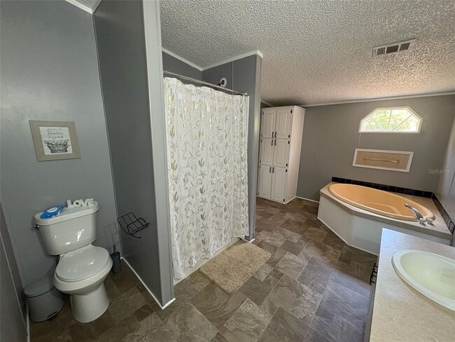 Building Photo - 6834 Glen Meadow Dr