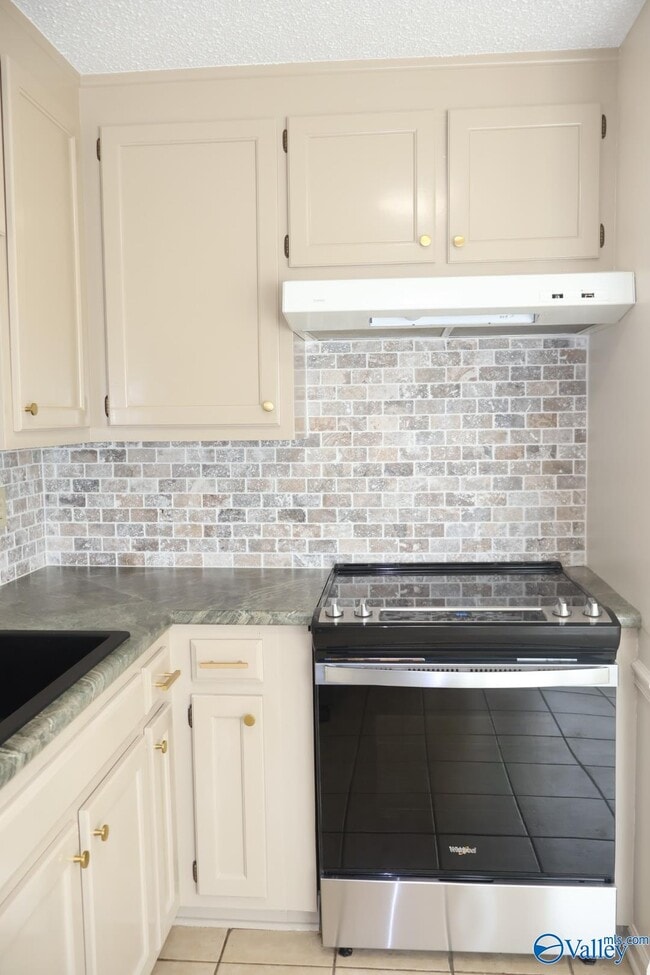 Building Photo - 6864 Steeplechase Dr NW