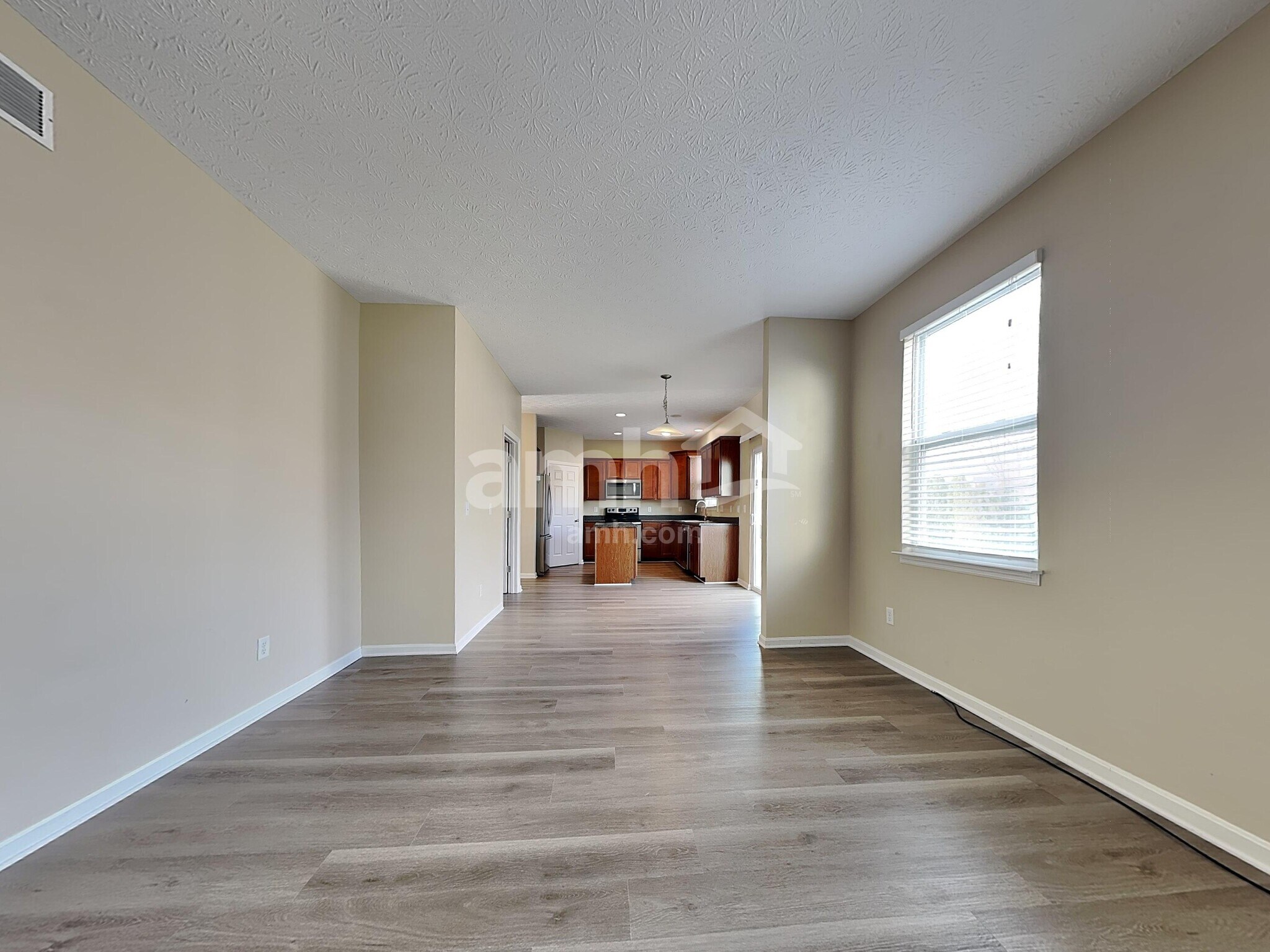 Building Photo - 2106 Prairie Clover Dr