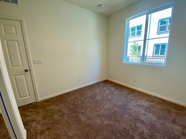 Building Photo - 315 Liberty Wy