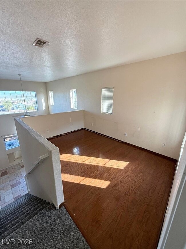 Building Photo - 664 Solitude Point Ave