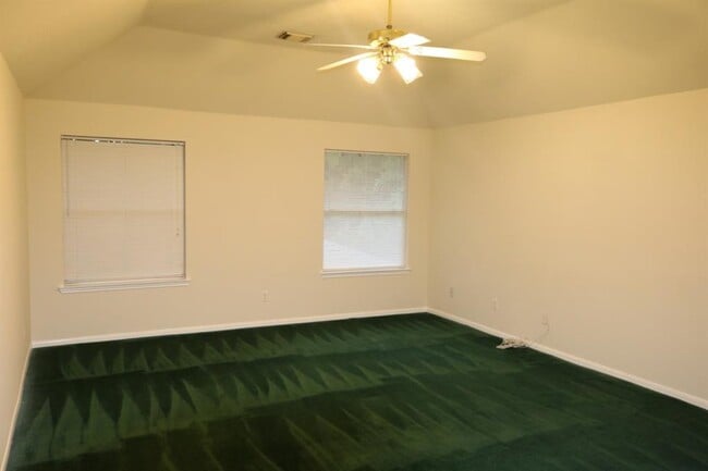 Building Photo - 5022 E Newpark Dr