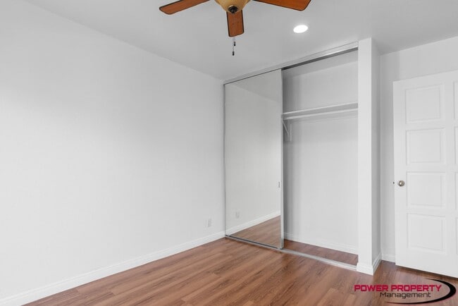 Building Photo - Spacious 5-Bedroom Home with Modern Amenit...