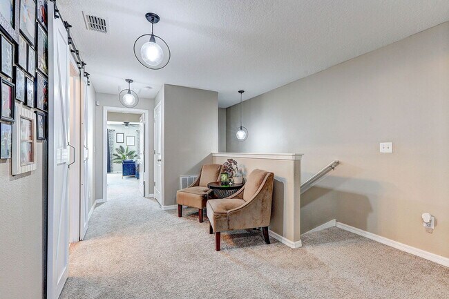 Building Photo - 12910 Utopia Gdns Wy