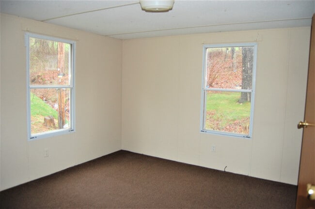 Building Photo - 3/1.5 in The Park at Hwy 16 Unit #5; Locat...