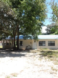 Building Photo - Great 2 bedroom Home in Fort Walton Beach