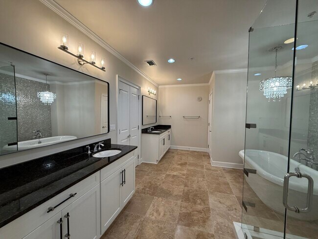 Building Photo - 404 Kelly Plantation Dr