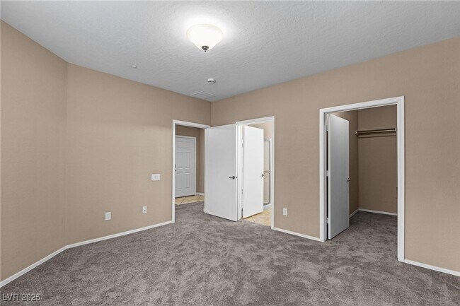 Building Photo - 4725 Basilicata Ln