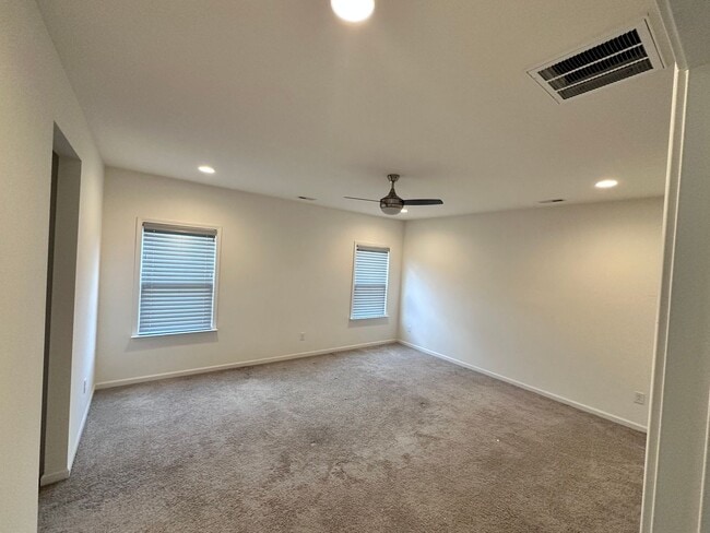 Building Photo - 15217 Shallow Ridge Rd