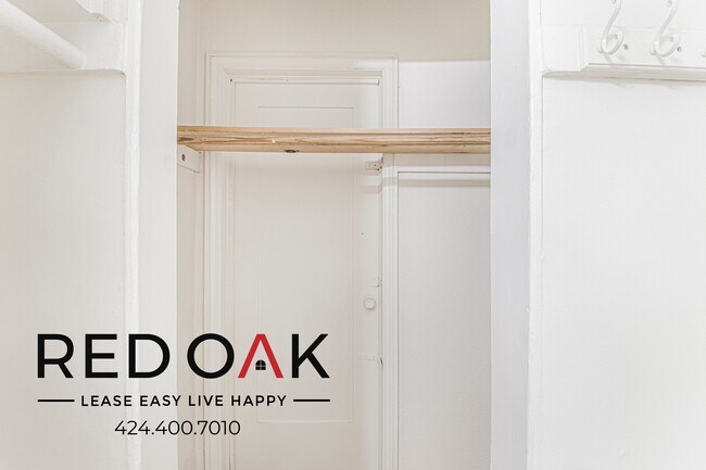 Building Photo - 836 Sanborn Ave