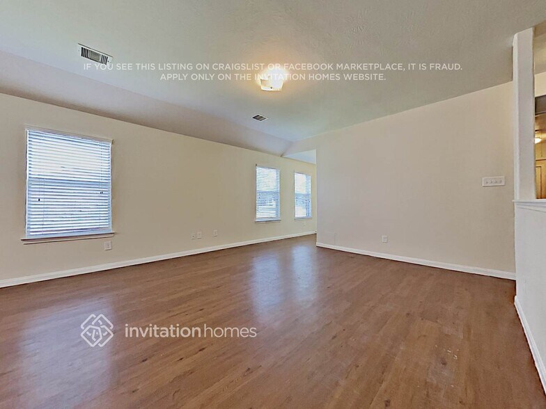 Building Photo - 6346 Scotchwood Dr