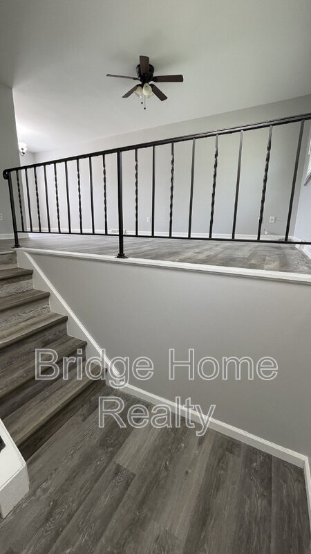 Building Photo - 412 Mary St