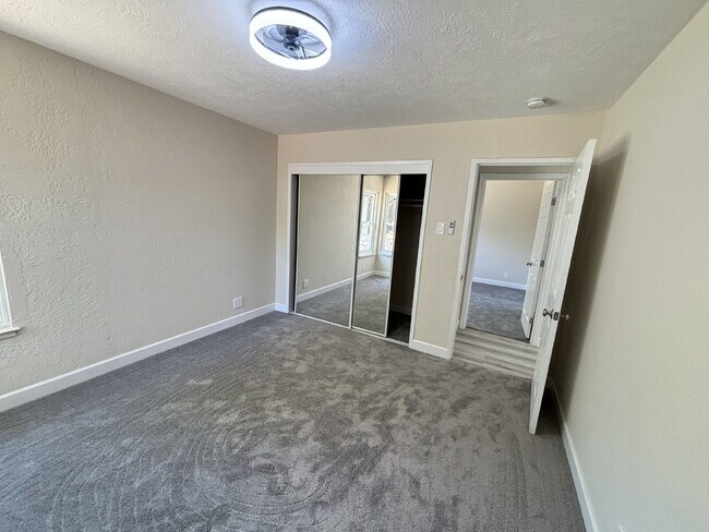 Building Photo - "Completely remodeled 4-Bed, 3-Bath Sanctu...