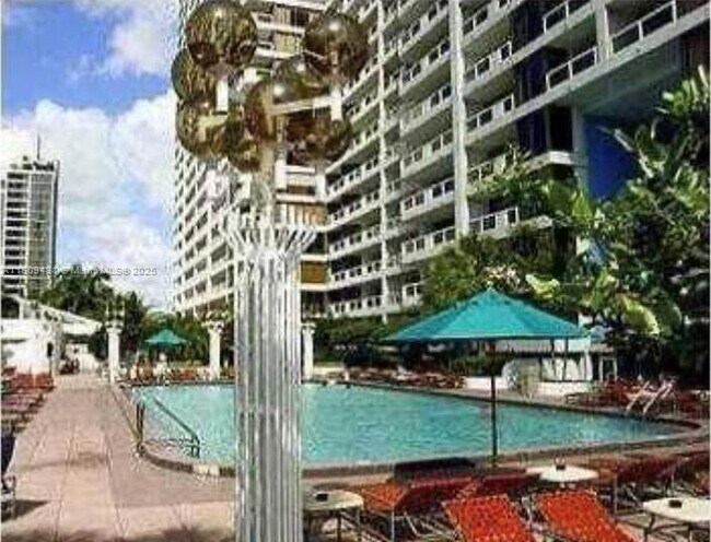 Building Photo - 1717 N Bayshore Dr