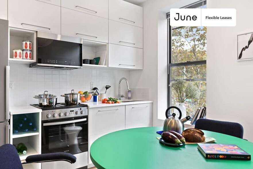 Building Photo - Spacious ROOM at The Maison Jefferson