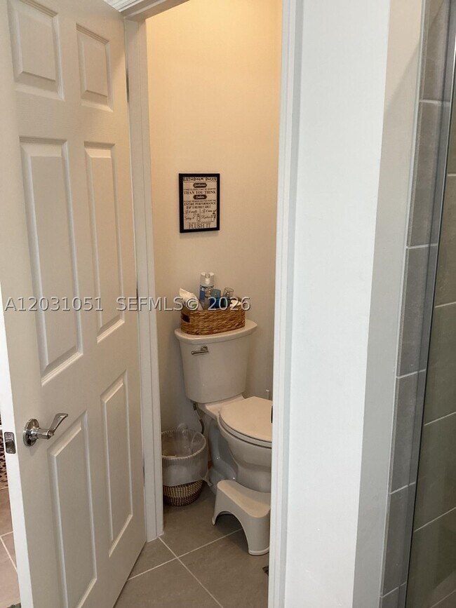 Building Photo - 5710 Mayflower Way