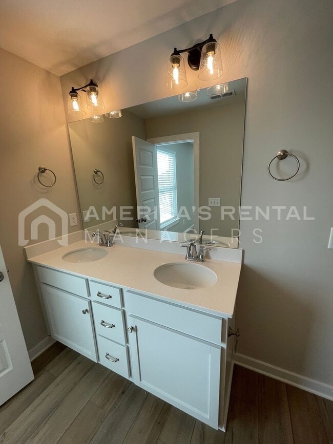 Building Photo - Home for Rent in Cullman, AL!! Available to View with 48 Hours Notice!