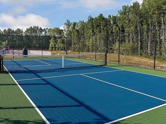 Building Photo - 2474 Hutch Ln