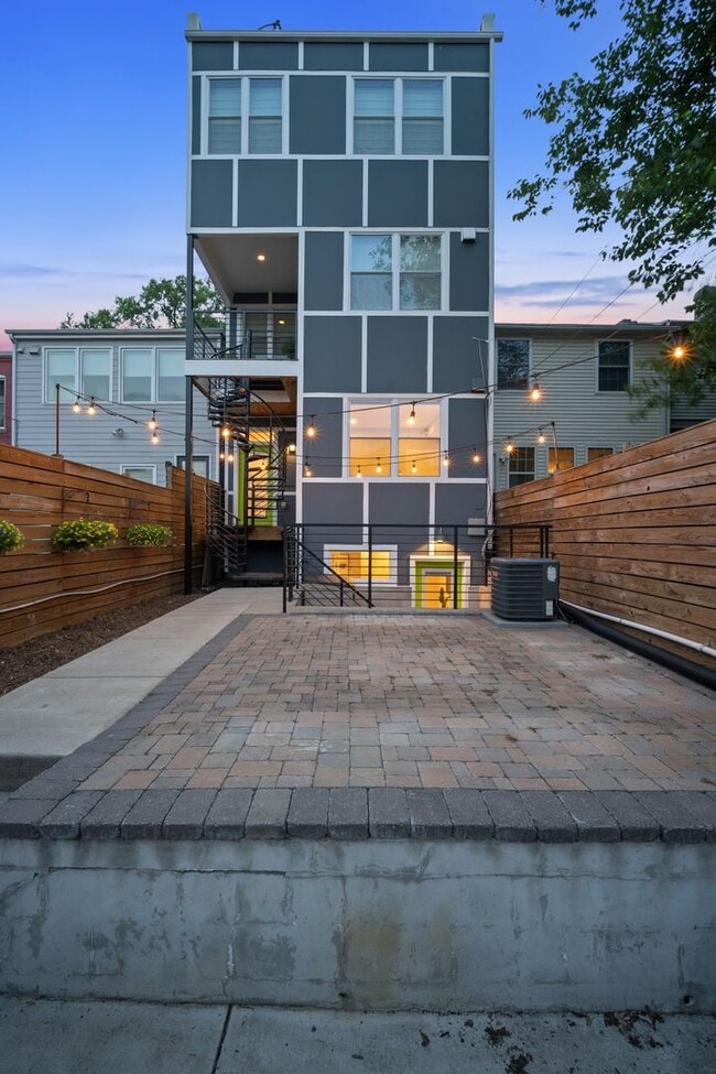 Building Photo - 125 Rhode Island Ave NE