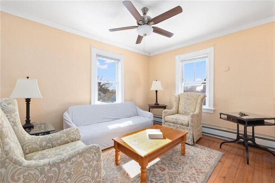 Building Photo - 10 Braman St