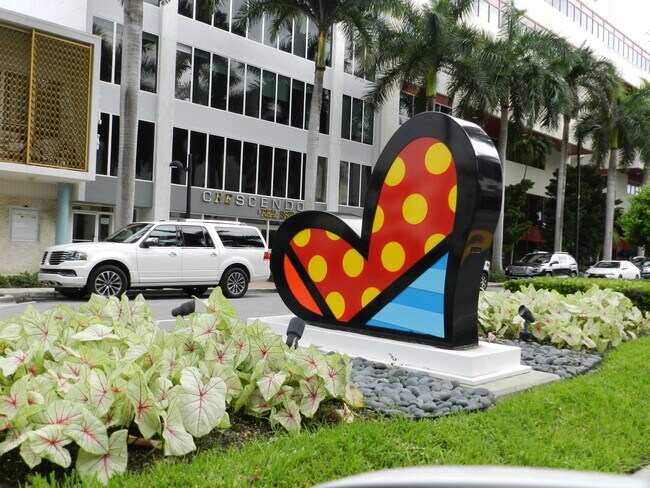 Building Photo - 9390 E Bay Harbor Dr