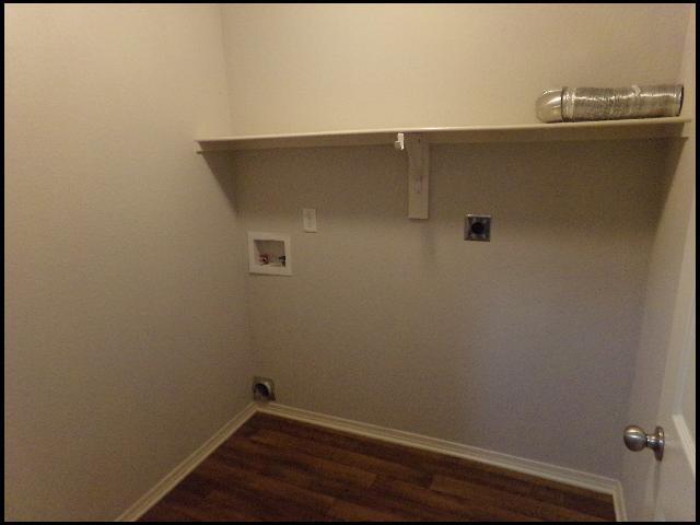 Building Photo - 6097 Saddle Hill Dr