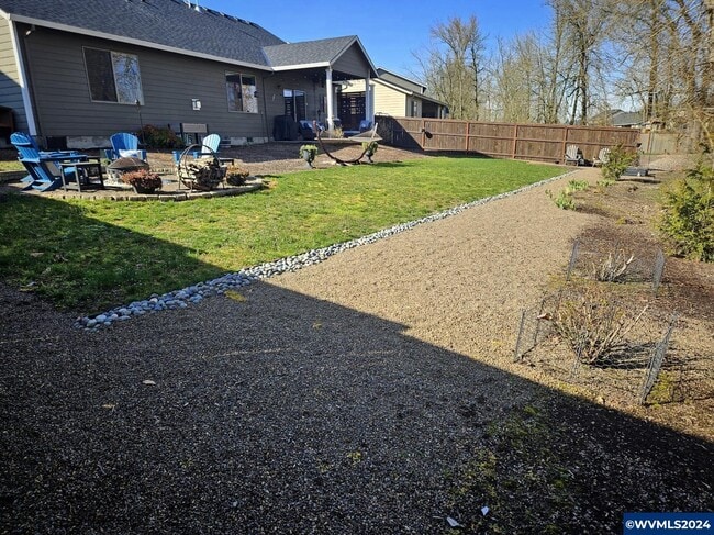 Building Photo - 3179 Beatrice Ave SE