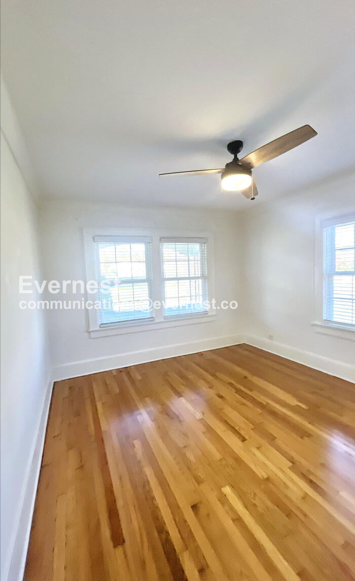 Building Photo - 1618 Hickory Valley Rd