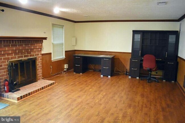 Building Photo - 7814 Ashley Glen Rd
