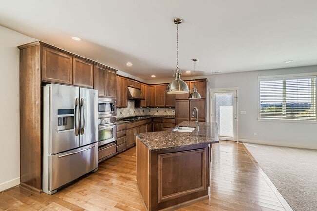 Building Photo - Beautifully Finished 4 Bed 2.5 Bath Bothel...