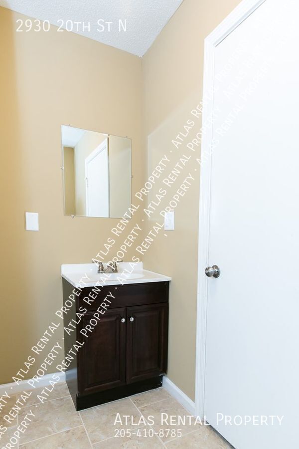 Building Photo - 2930 20th St N