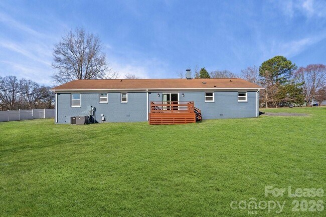 Building Photo - 16808 Knoxwood Dr