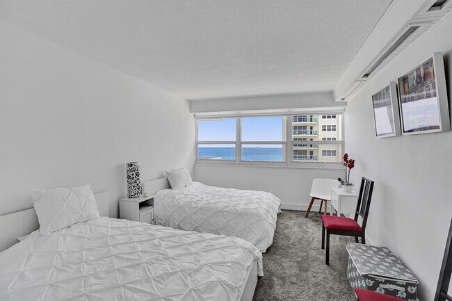 Building Photo - 3430 Galt Ocean Dr