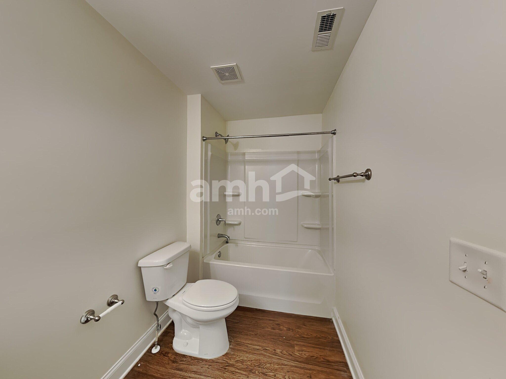 Building Photo - 112 Oscar Way