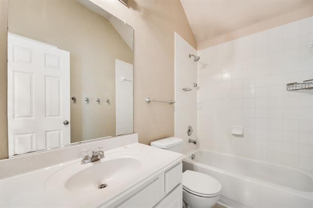 Building Photo - 3121 Blue Sage Dr