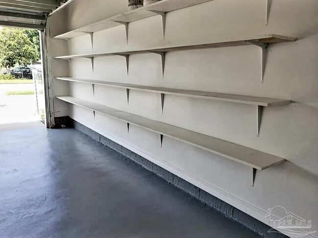 Building Photo - 1007 W Government St