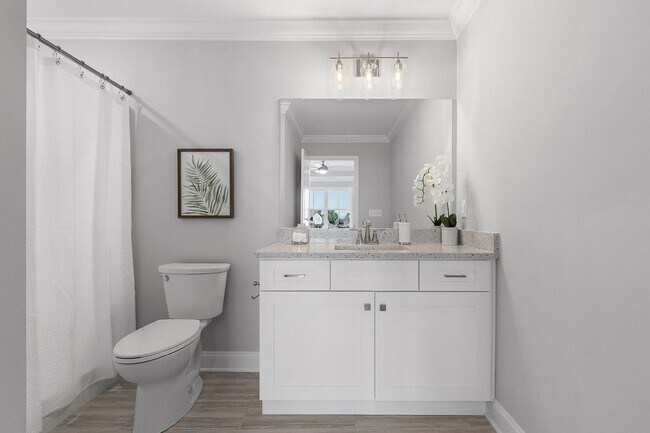 Building Photo - NEW 2 Bedroom Townhome in Cleveland!