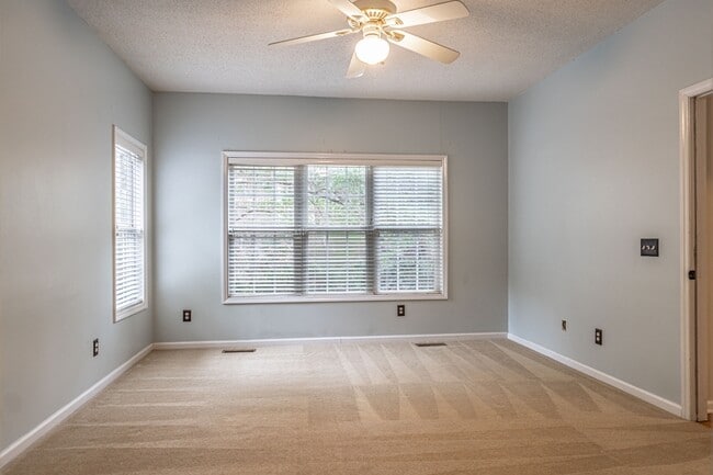 Building Photo - 1110 Devonshire Trail