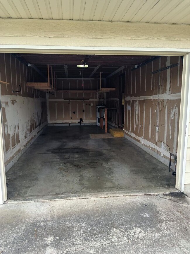 Building Photo - 2150 SW Swantown Rd