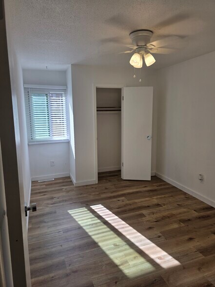 Building Photo - 11260 College Ave