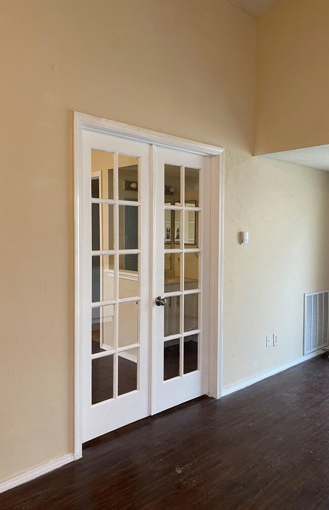 Building Photo - 2BR/2.0BA Single Family - Grand Prairie