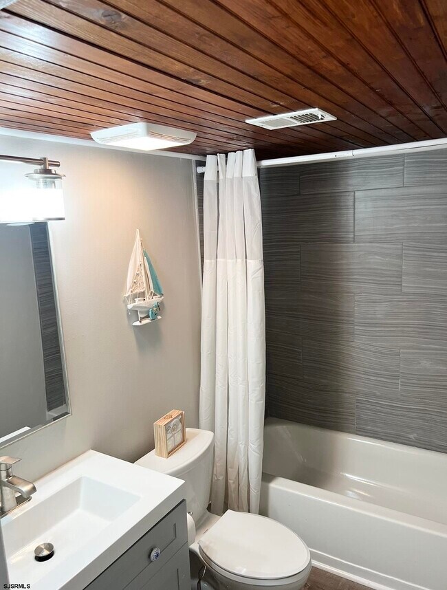 Building Photo - 1101 E Brigantine Ave