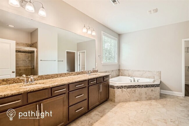 Building Photo - 13720 Laughing Gull Dr