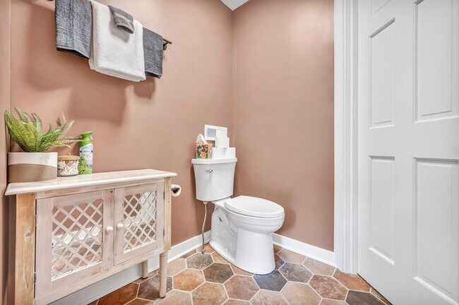 Building Photo - 23120 Bates Rd