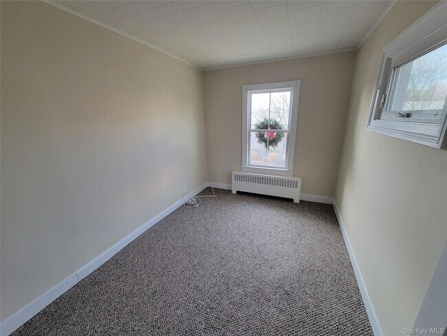 Building Photo - 475 NY-25A