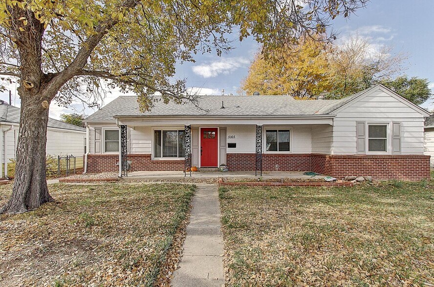 Building Photo - 5165 Umatilla St