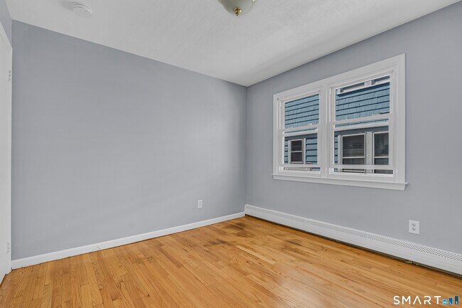 Building Photo - 509 Westfield Ave
