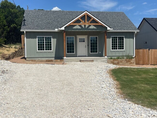 Primary Photo - NEW ON MARKET